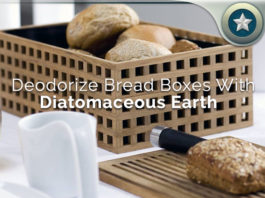 Deodorize-Bread-Boxes-with-diatomaceous-earth